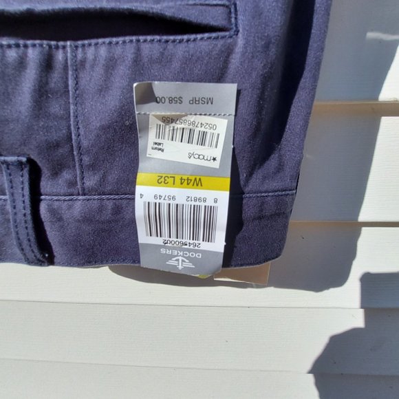 NWT Dockers Classic Fit Washed Stretch Flat Front Chino Pants Blue Mens Sz 44x32 - Picture 8 of 16